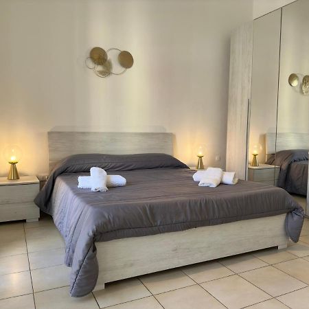 Cconforthotels Appartamento Crispi Бари Экстерьер фото