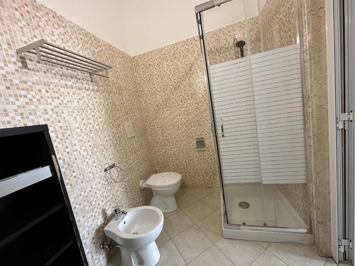Cconforthotels Appartamento Crispi Бари Экстерьер фото