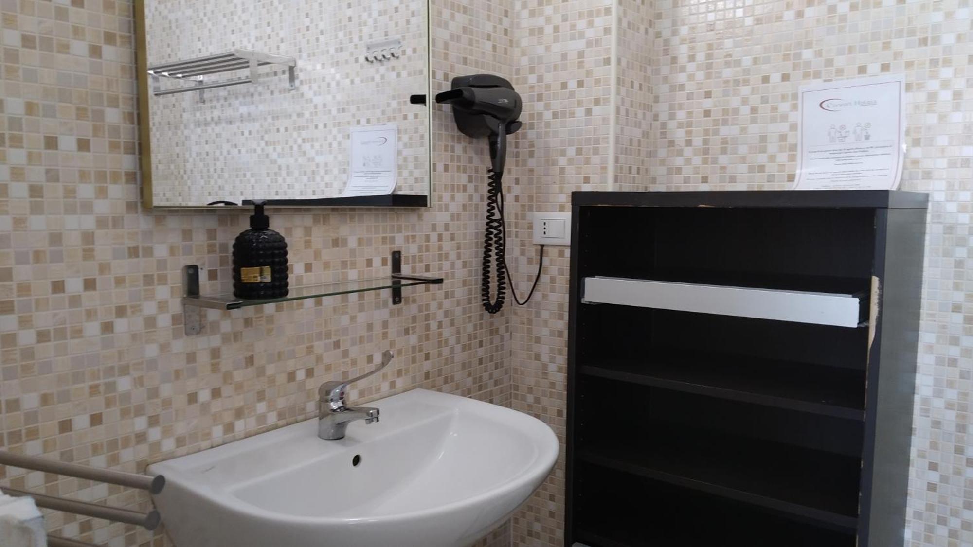 Cconforthotels Appartamento Crispi Бари Экстерьер фото